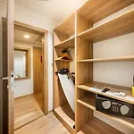 Apollo 4* Pressburg