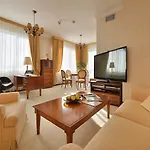 Hotel Apollo