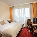 Apollo Hotel 4*