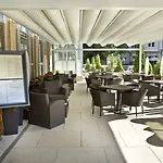 Apollo Hotel 4*