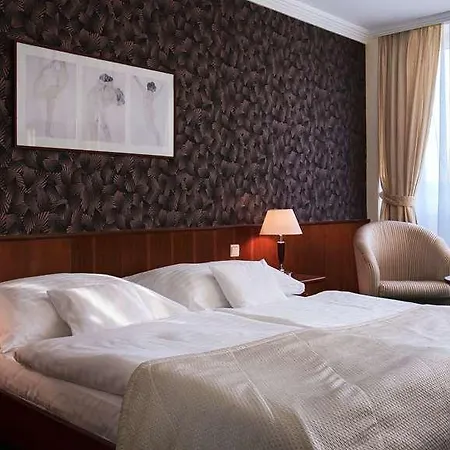 Hotel Apollo Pressburg