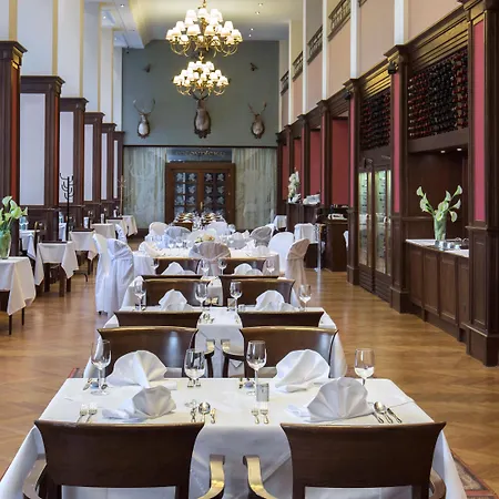 Apollo 4* ברטיסלאבה