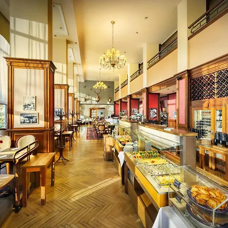Apollo Hotel Pressburg