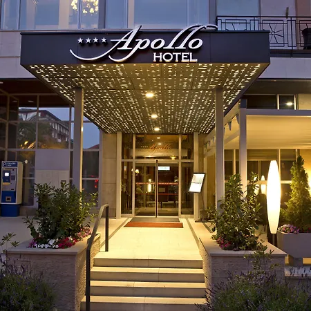 מלון Apollo 4*