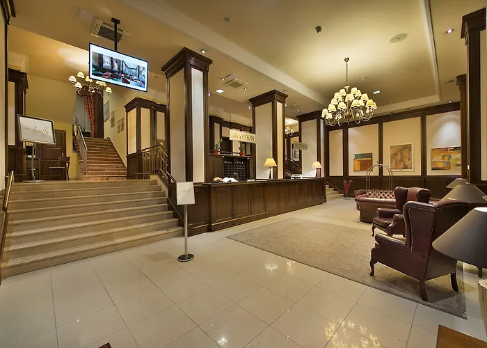 Apollo 4* Bratislava