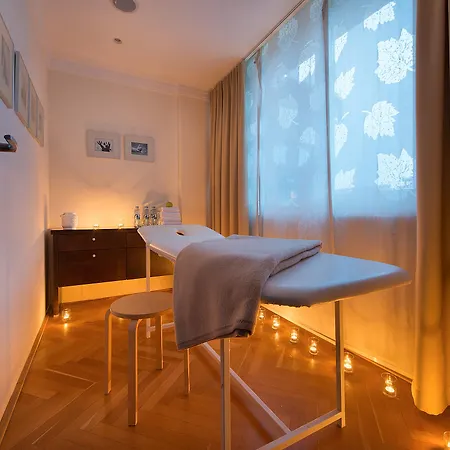 Hotell Apollo 4*