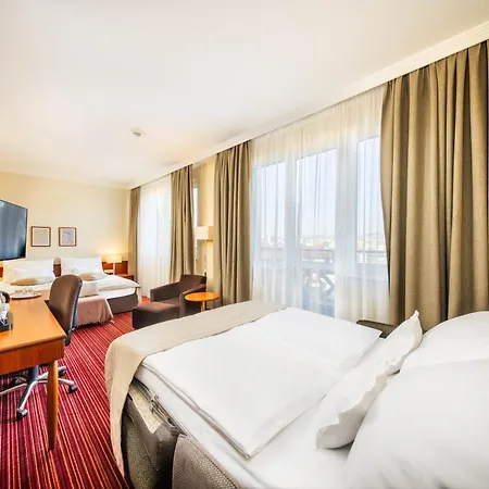 Hotell Apollo 4*
