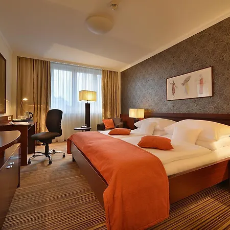 Hotell Apollo 4*