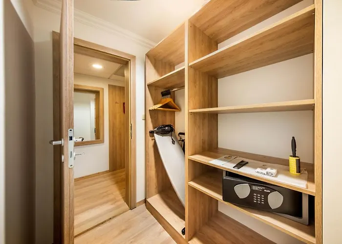 Apollo 4* Bratislava